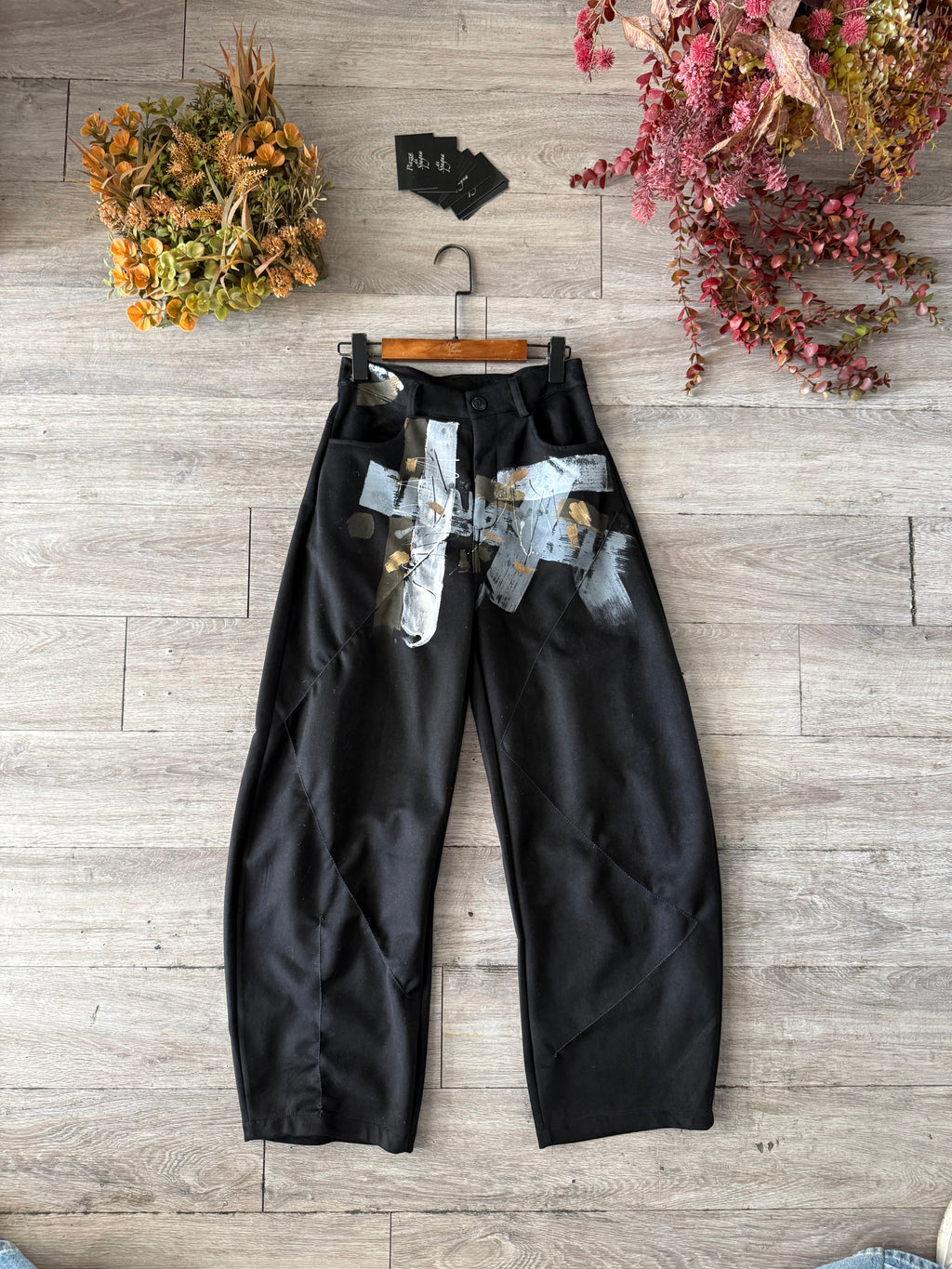 Pantalone Artwork