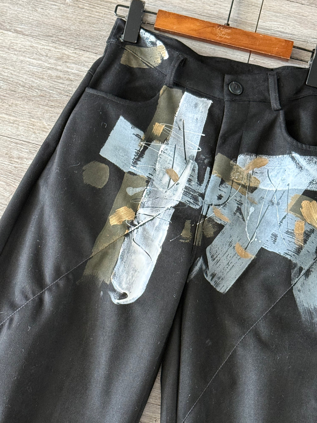 Pantalone Artwork