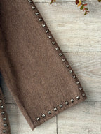 Cappotto borchiato